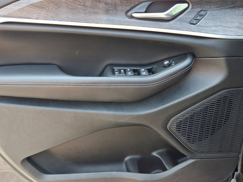 Used 2024 Jeep Grand Cherokee Limited image 23