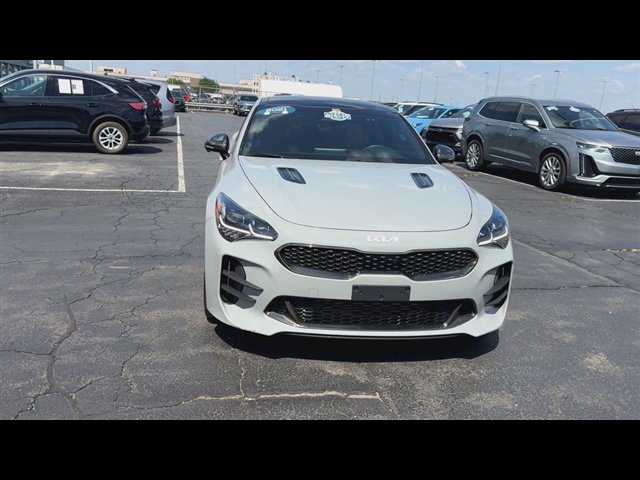 Used 2022 Kia Stinger GT2 AWD/4WD image 3