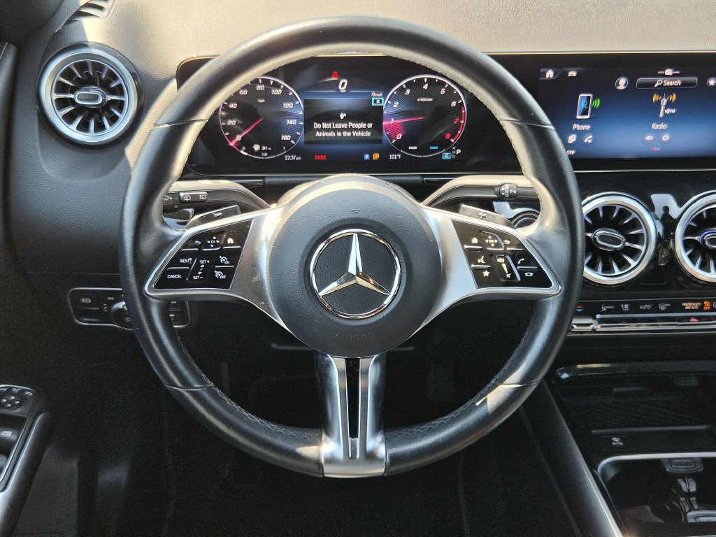 Used 2025 Mercedes-Benz GLA 250 image 14