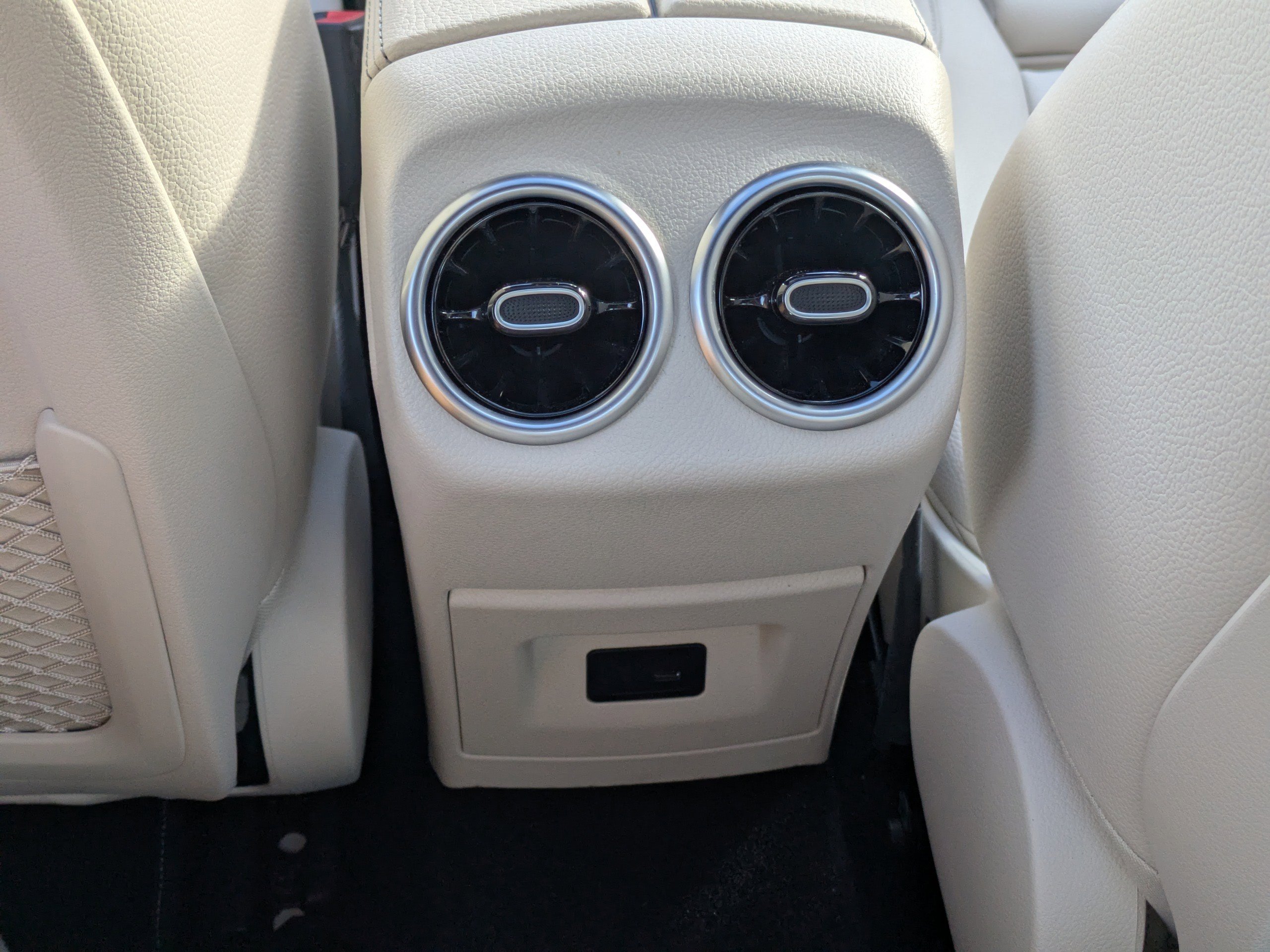 Used 2023 Mercedes-Benz CLA 250 image 14