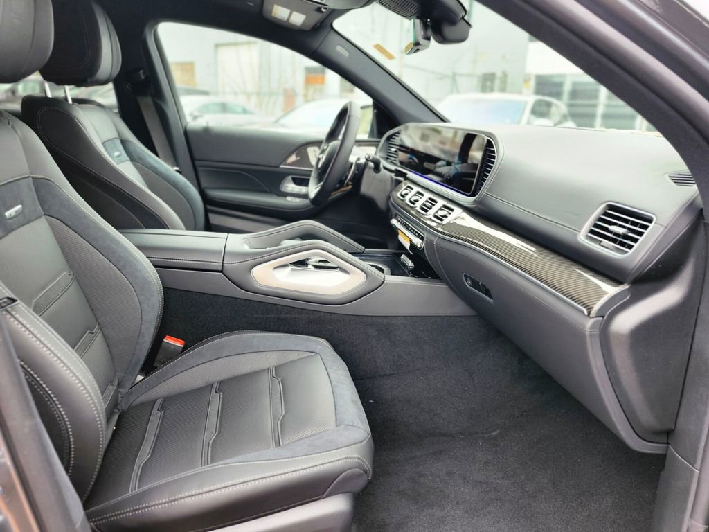 New 2026 Mercedes-Benz GLE 53 AMG 4MATIC Coupe image 13