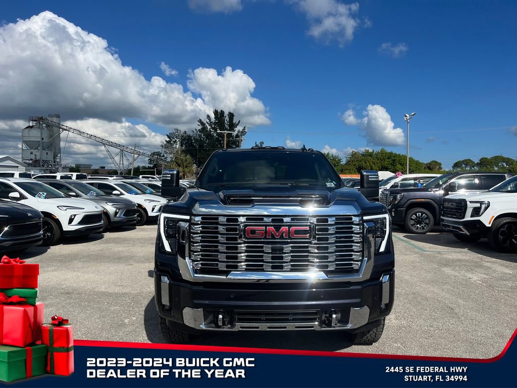 New 2025 GMC Sierra 2500 Denali w/ Denali Reserve Package image 3