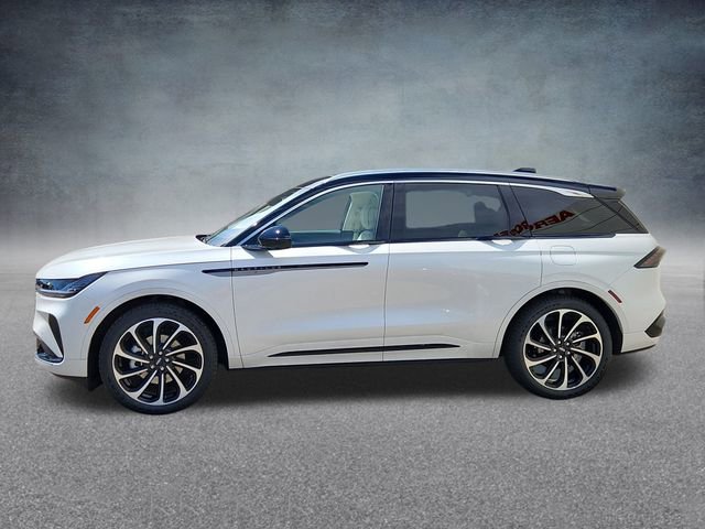 New 2025 Lincoln Nautilus Black Label image 4