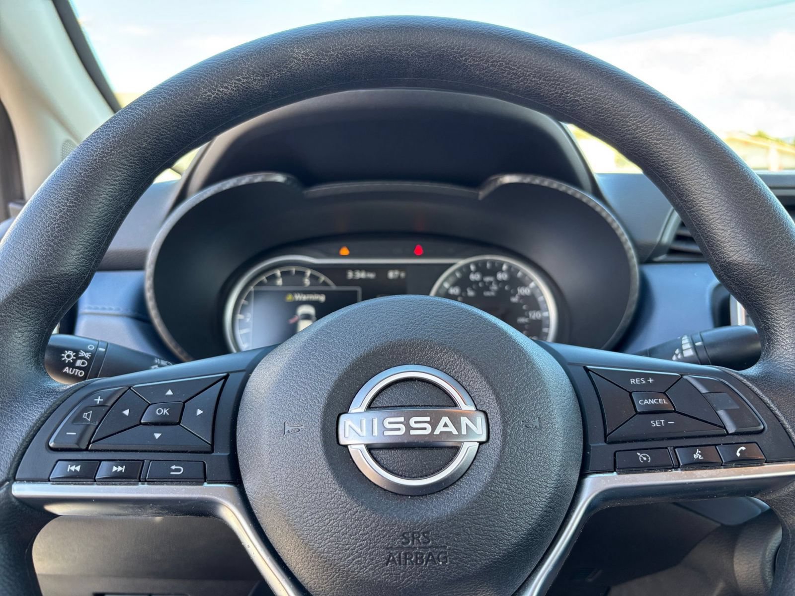 Used 2025 Nissan Versa SV FWD image 25