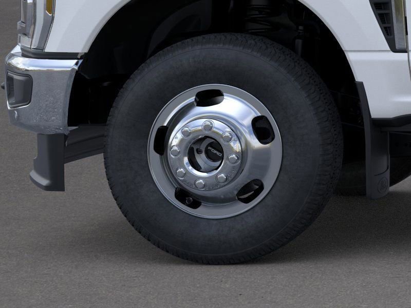 New 2026 Ford F350 King Ranch w/ Chrome Package image 19