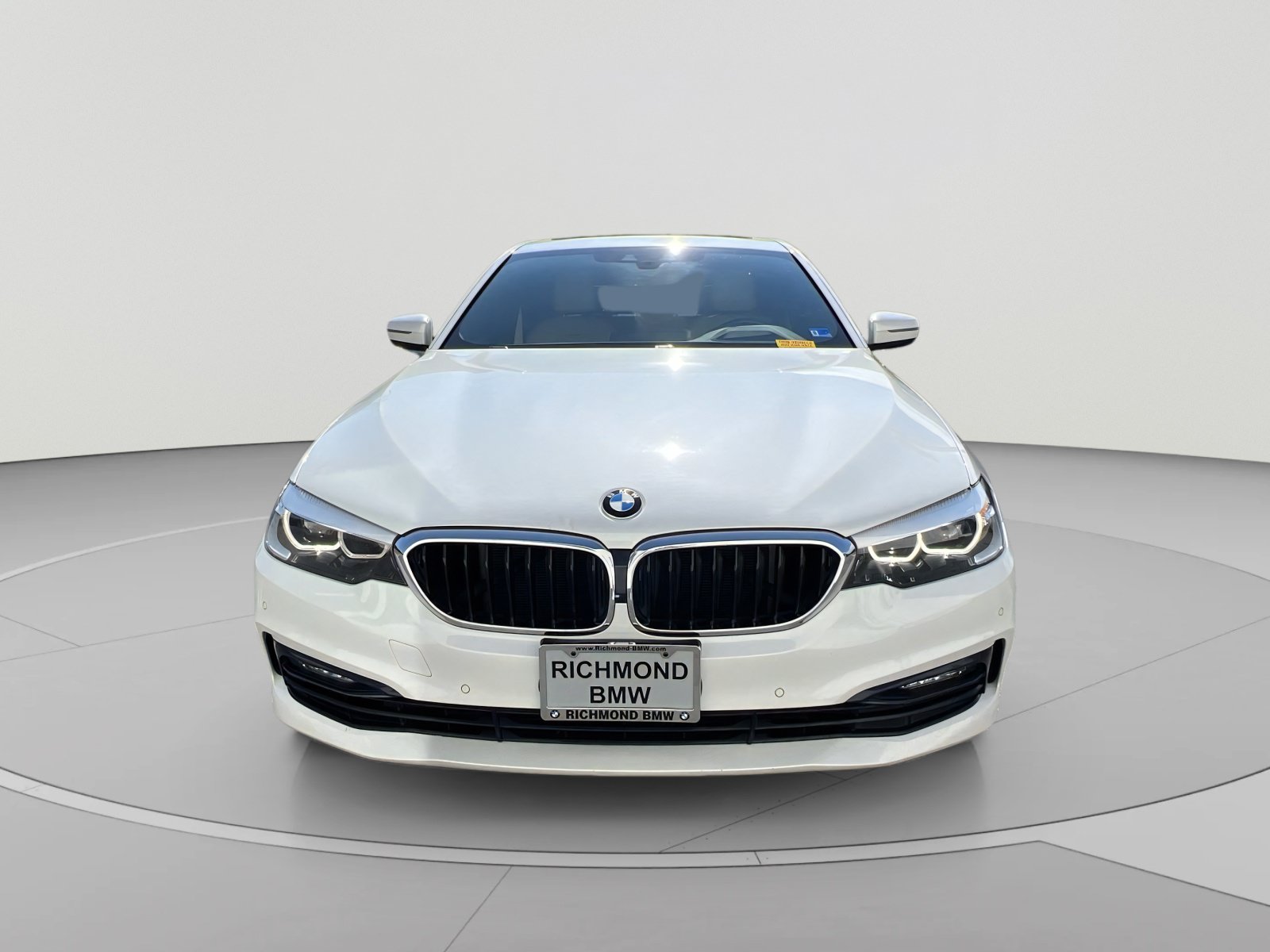 Used 2018 BMW 530i xDrive AWD/4WD image 8