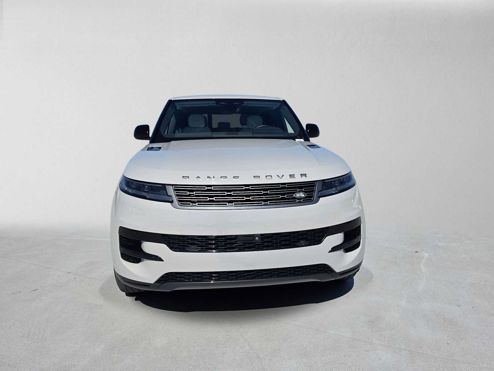 Used 2024 Land Rover Range Rover Sport SE AWD/4WD image 8