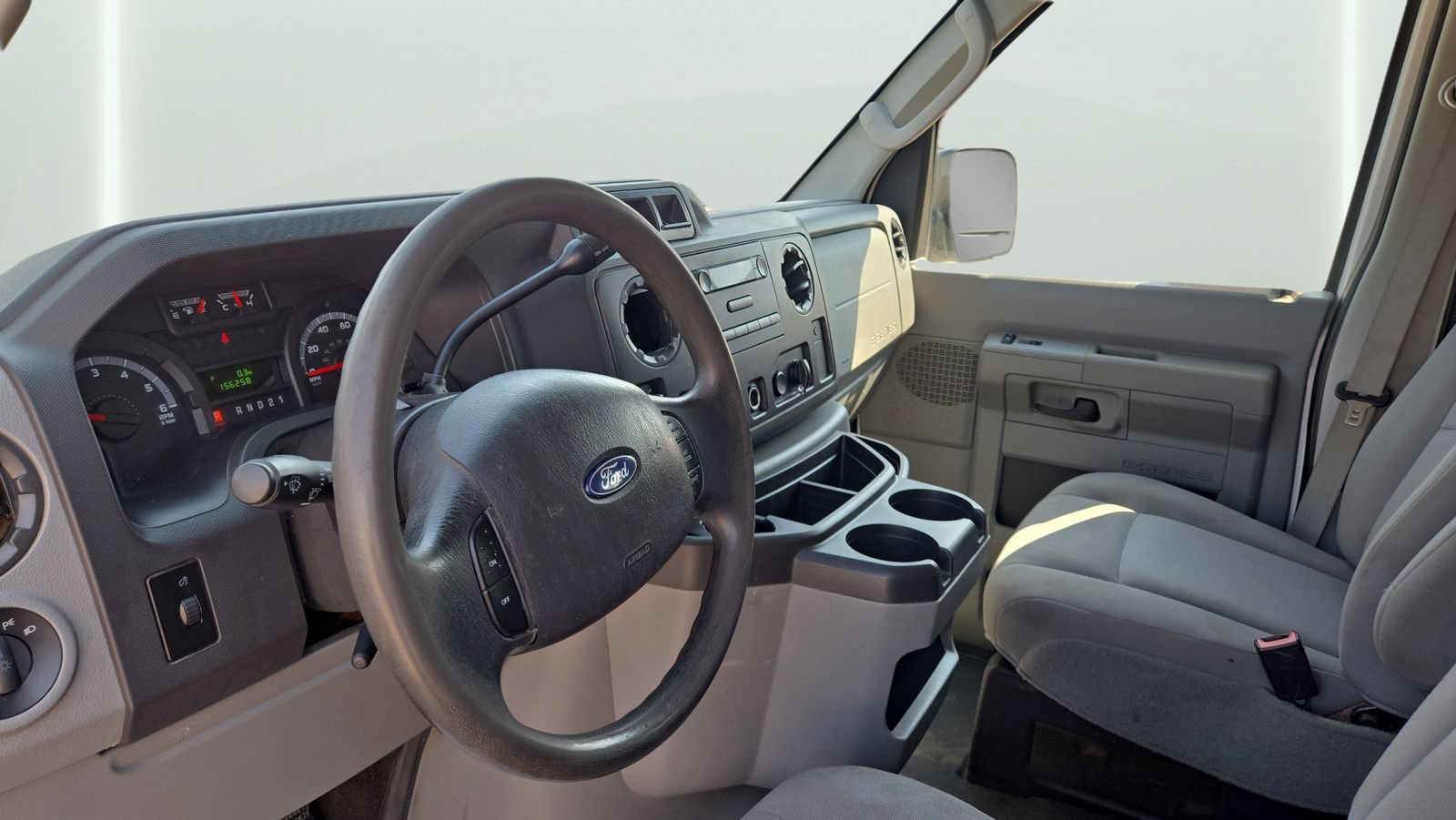 Used 2009 Ford E-250 and Econoline 250 RWD image 9