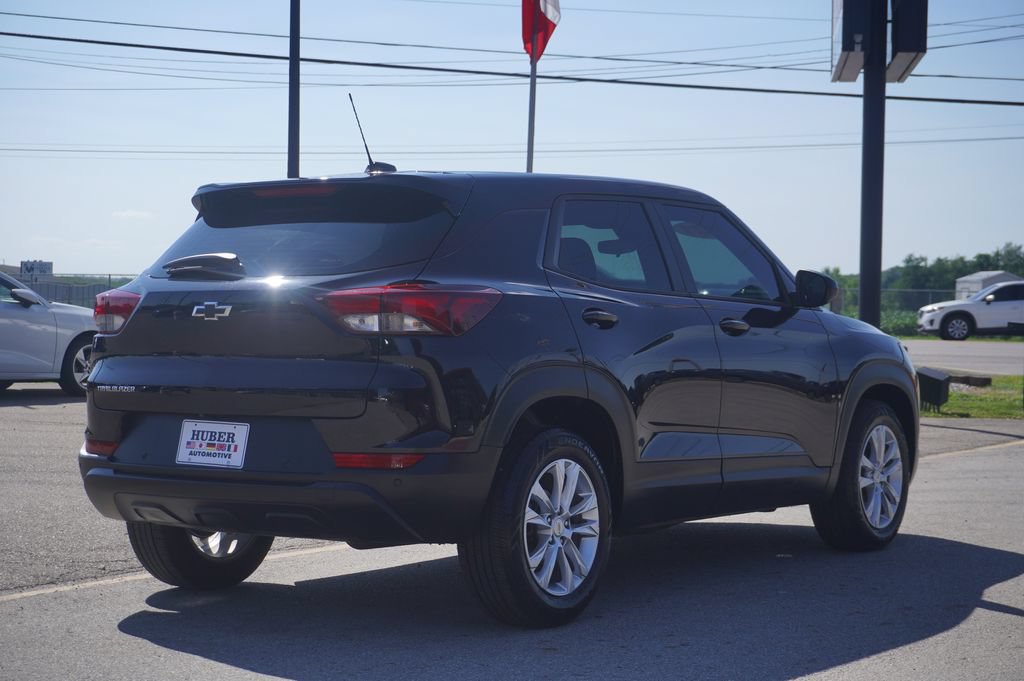 Used 2021 Chevrolet TrailBlazer LS FWD image 7