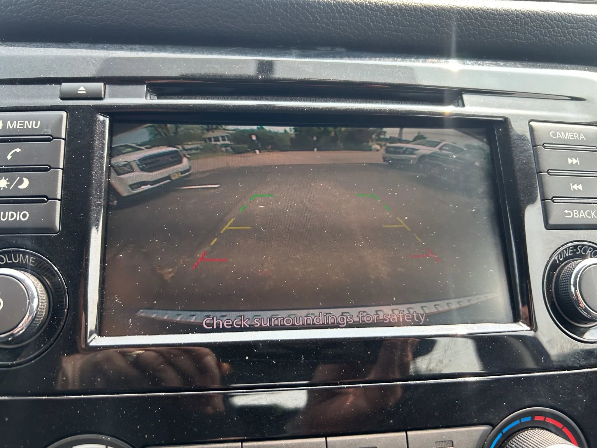 Used 2018 Nissan Rogue S image 19