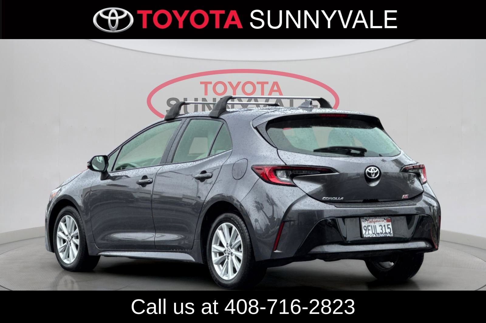 Used 2023 Toyota Corolla SE w/ SE Premium Package image 8