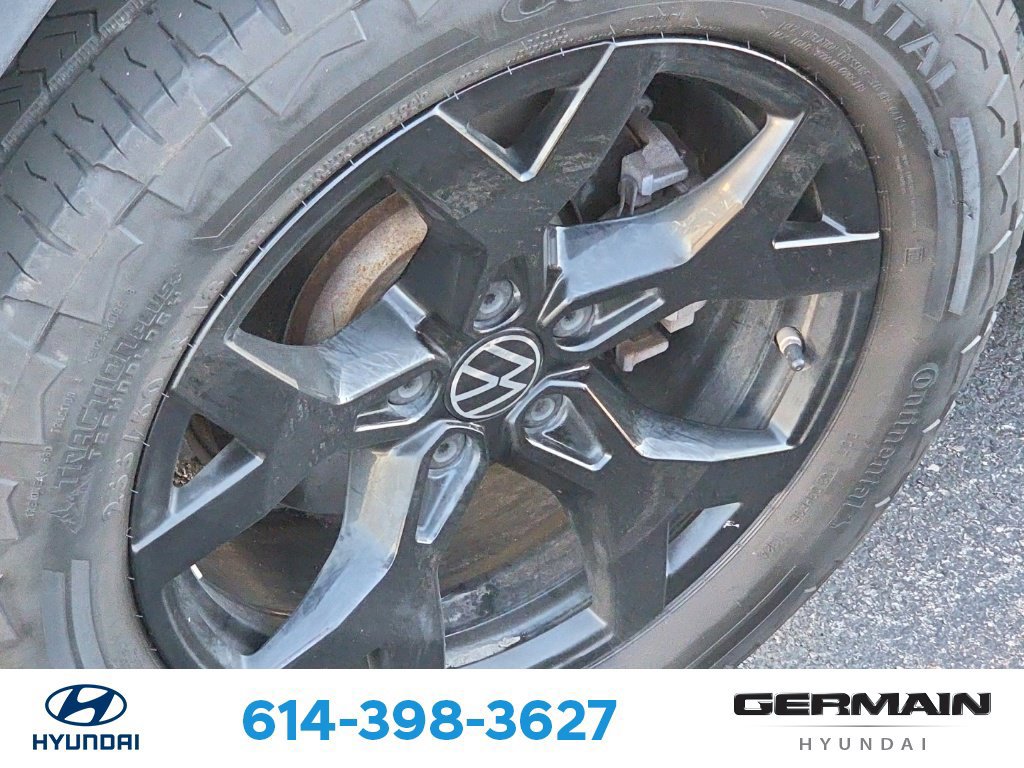 Used 2024 Volkswagen Atlas Peak Edition SE AWD/4WD image 12