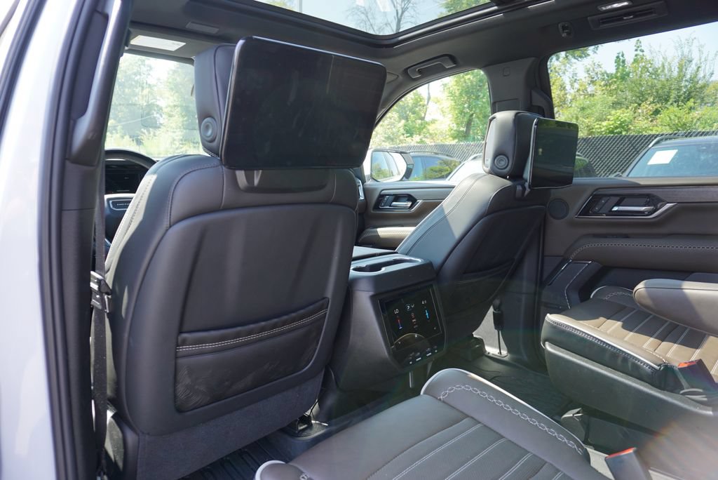Used 2026 GMC Yukon XL Denali Ultimate AWD/4WD image 25