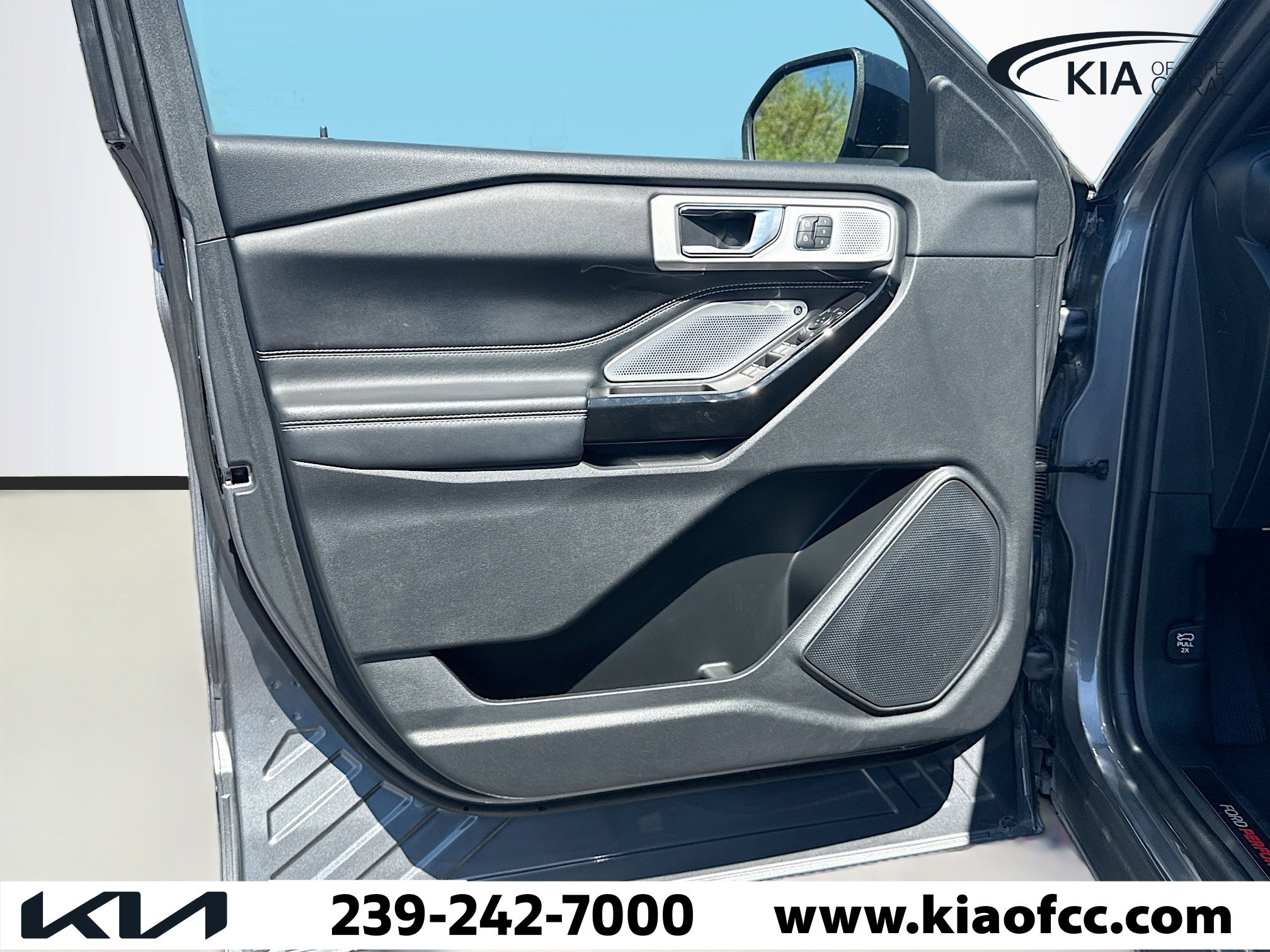 Used 2022 Ford Explorer ST w/ Equipment Group 401A image 21