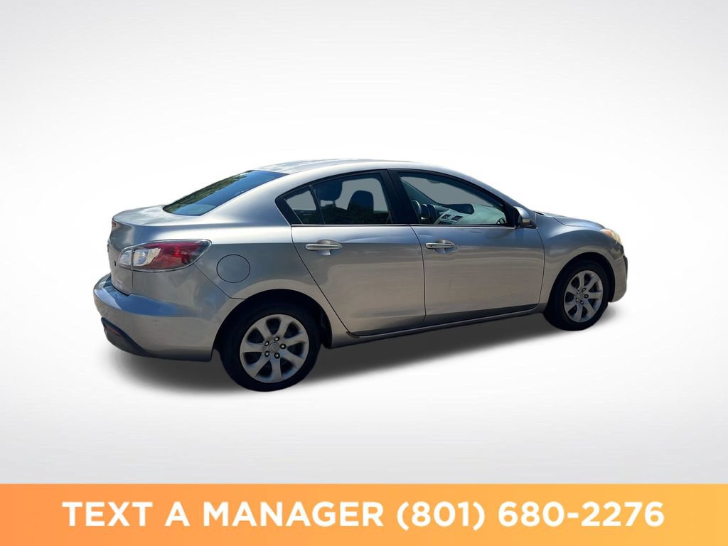 Used 2011 MAZDA MAZDA3 i Sport FWD image 4