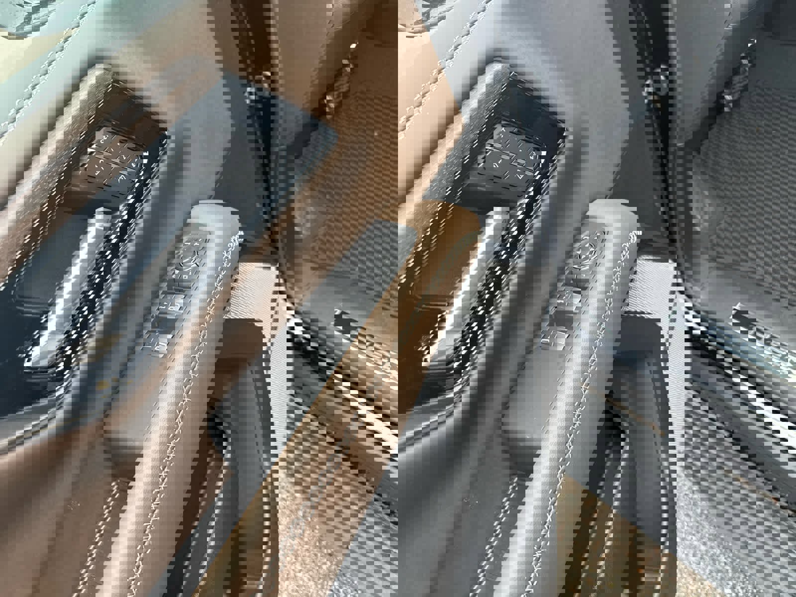 New 2026 GMC Yukon Denali Ultimate AWD/4WD image 13