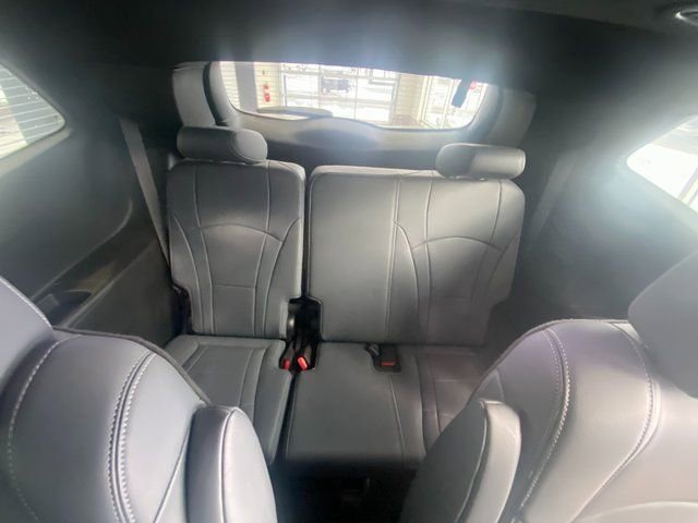 Certified 2024 Buick Enclave Essence w/ Experience Buick Package image 19