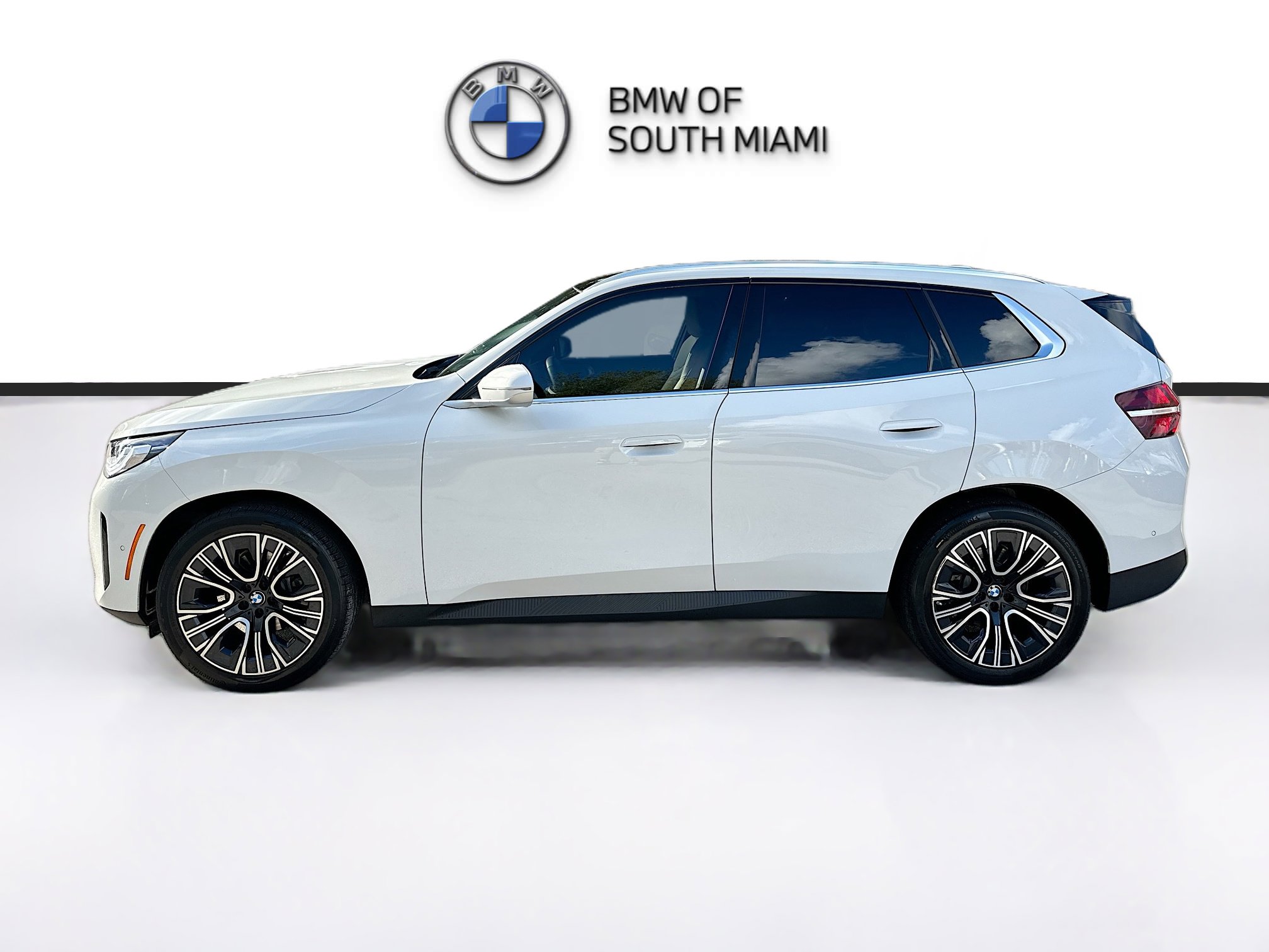 Certified 2025 BMW X3 xDrive30i w/ Convenience Package image 4