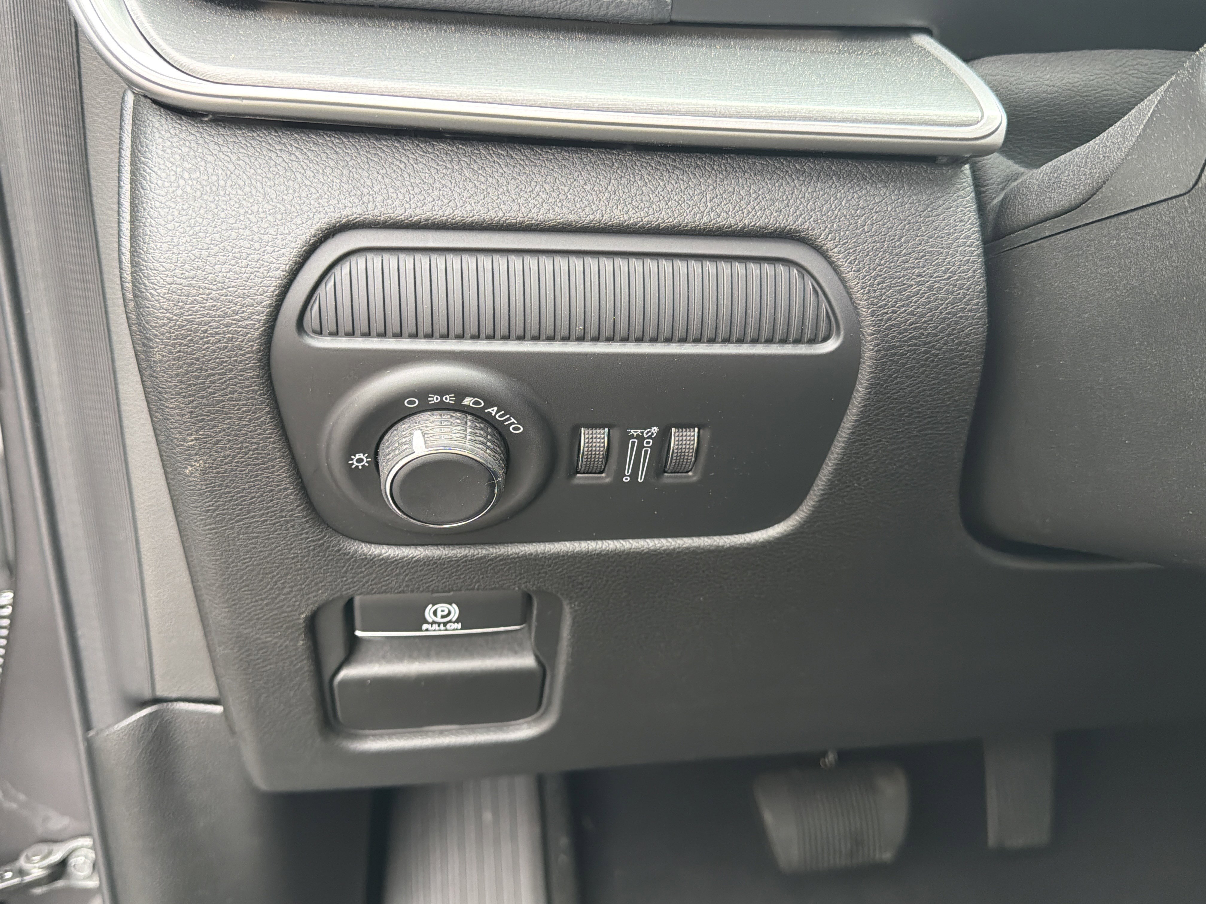 New 2026 Jeep Grand Wagoneer L 2WD w/ Premium Group I image 38