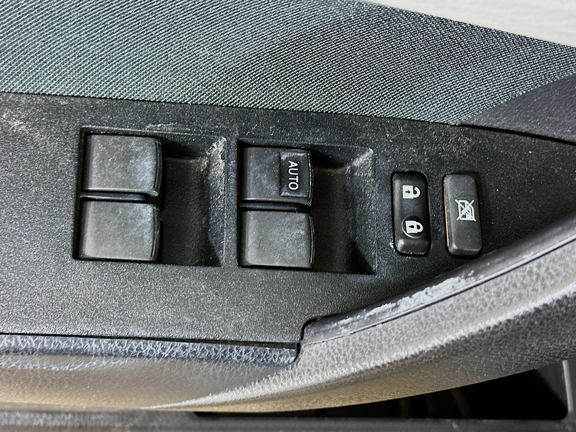 Used 2017 Toyota Corolla LE w/ Carpet Mat Package (TMS) FWD image 15