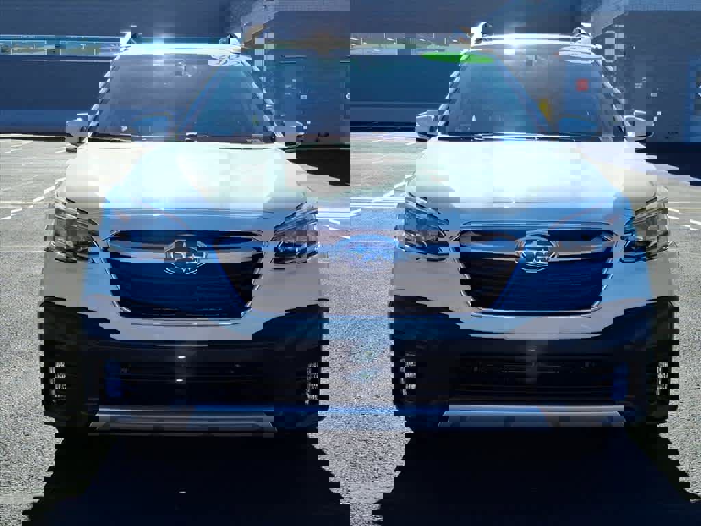 Certified 2022 Subaru Outback Limited image 2