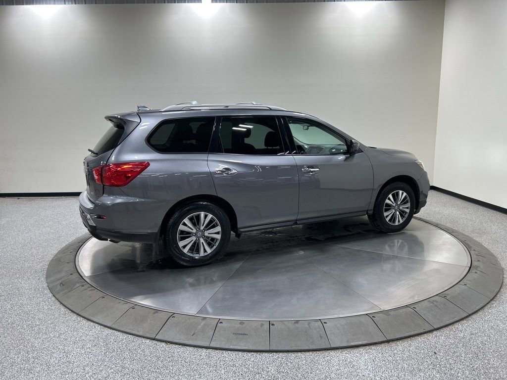 Used 2020 Nissan Pathfinder S image 5
