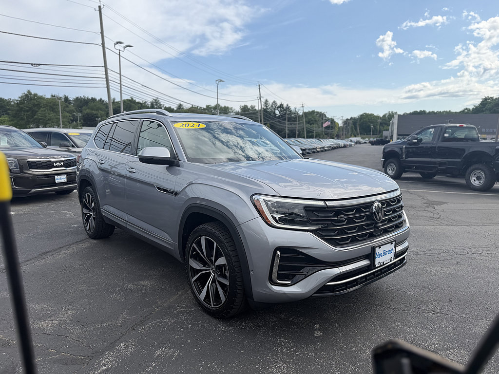 Used 2024 Volkswagen Atlas SEL Premium R-Line AWD/4WD image 9