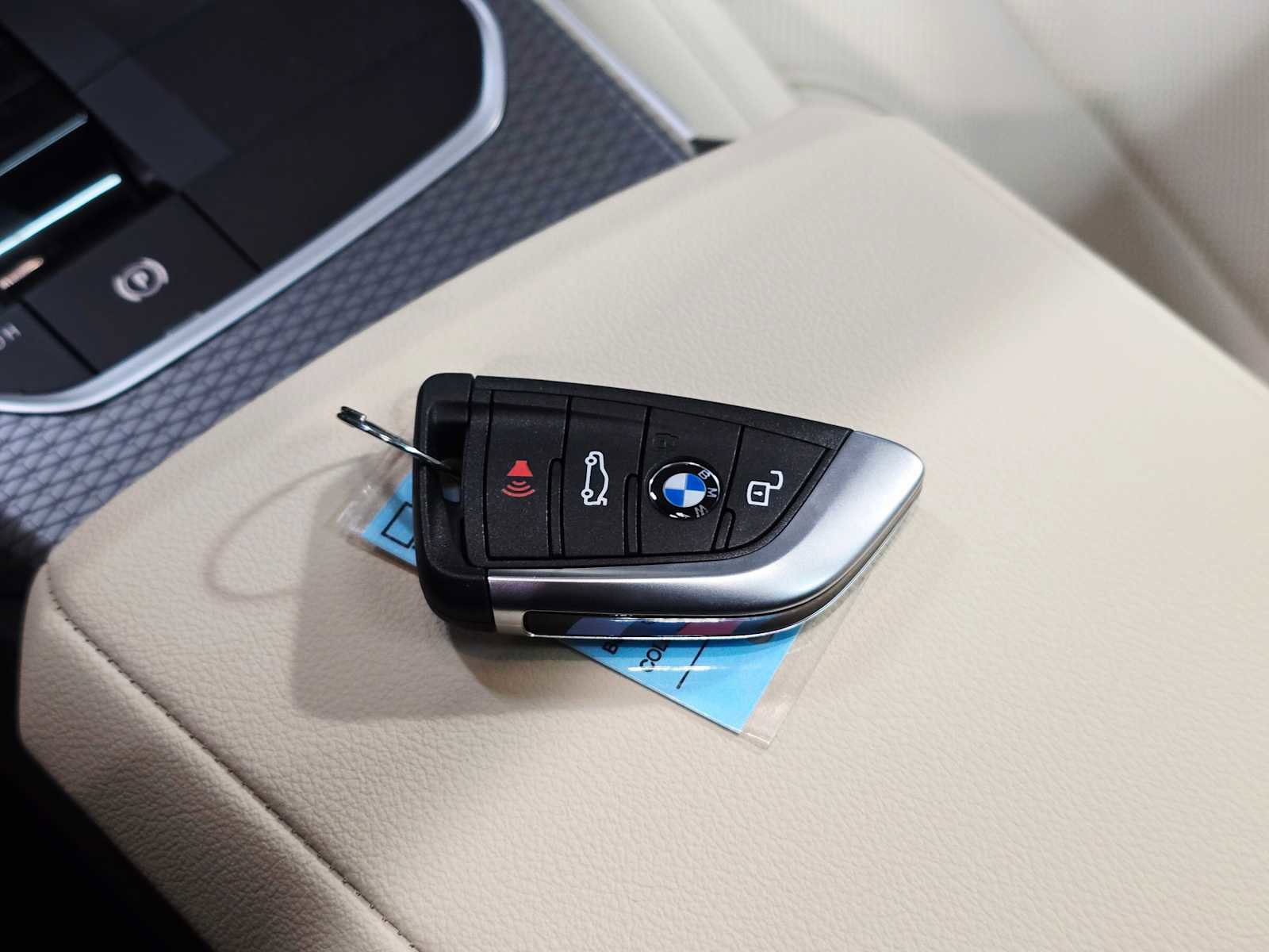 New 2026 BMW 330i xDrive Sedan w/ M Sport Package image 31