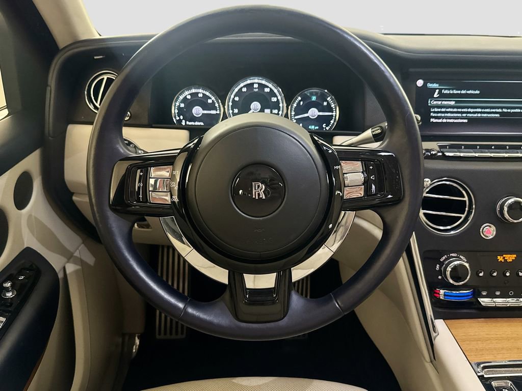 Used 2020 Rolls-Royce Cullinan AWD/4WD image 11