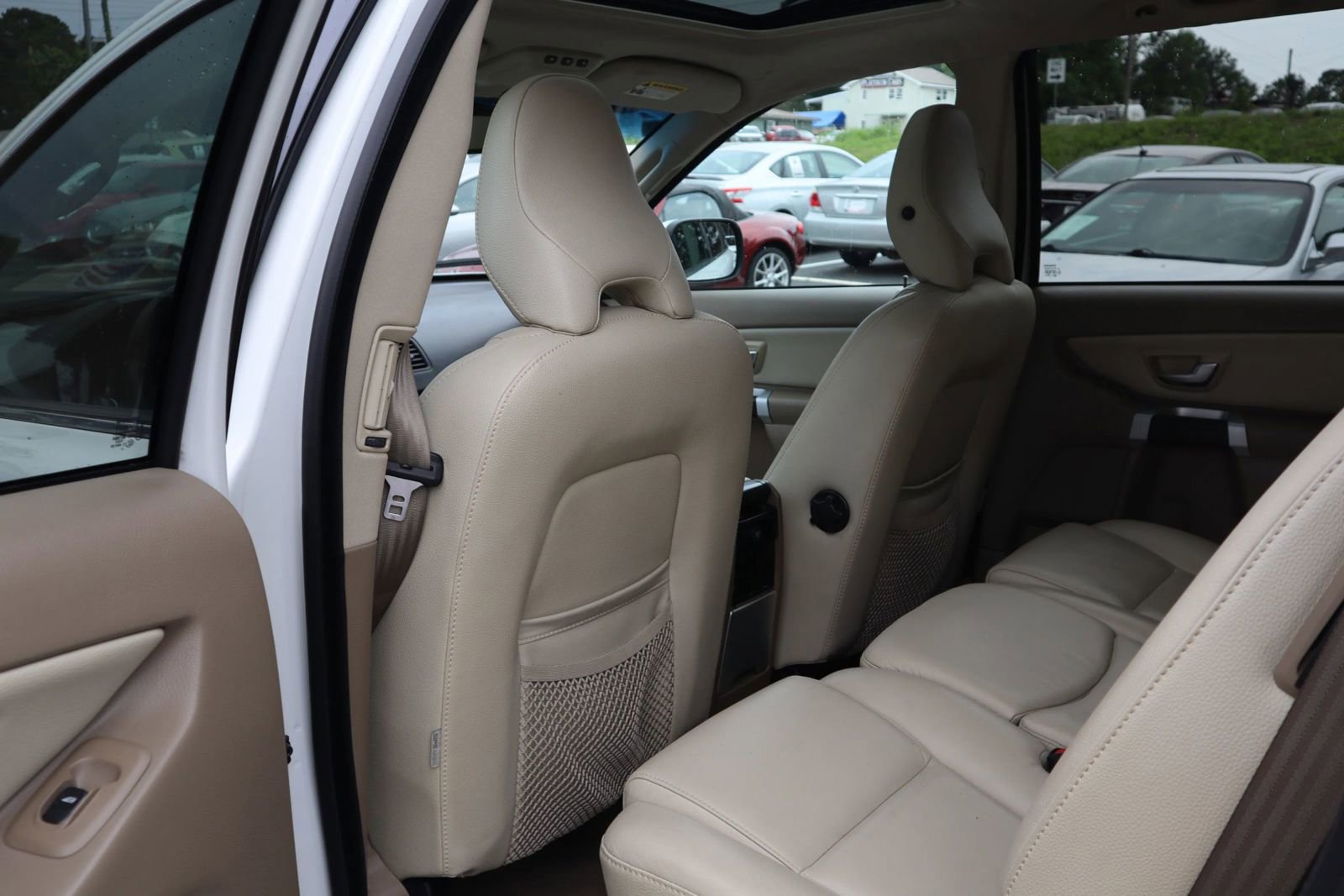 Used 2014 Volvo XC90 3.2 FWD image 11
