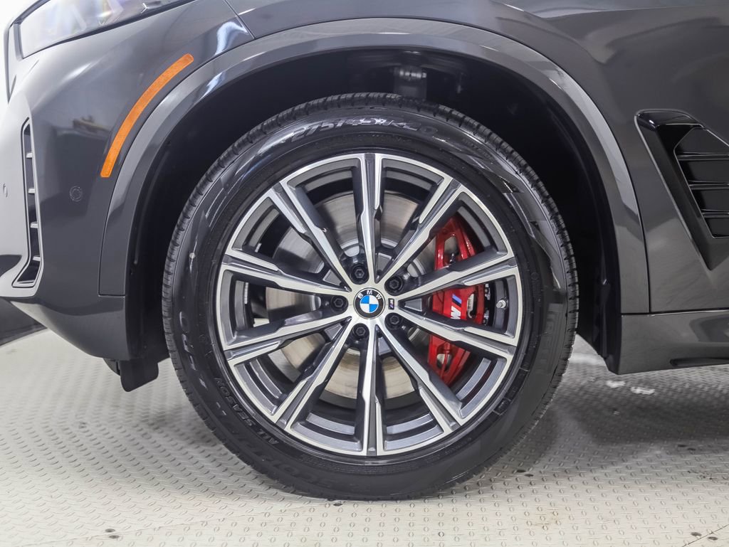 New 2026 BMW X5 M60i image 2