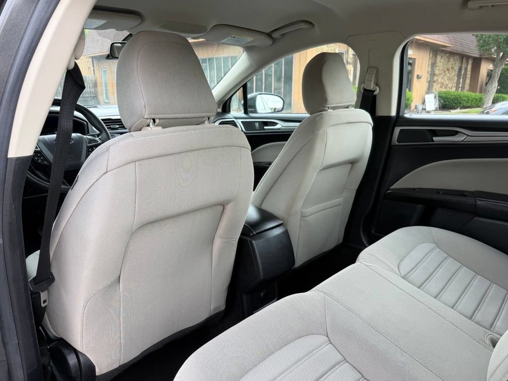 Used 2020 Ford Fusion S FWD image 15