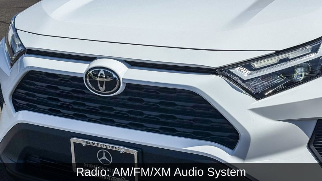 Used 2025 Toyota RAV4 XLE AWD/4WD image 3