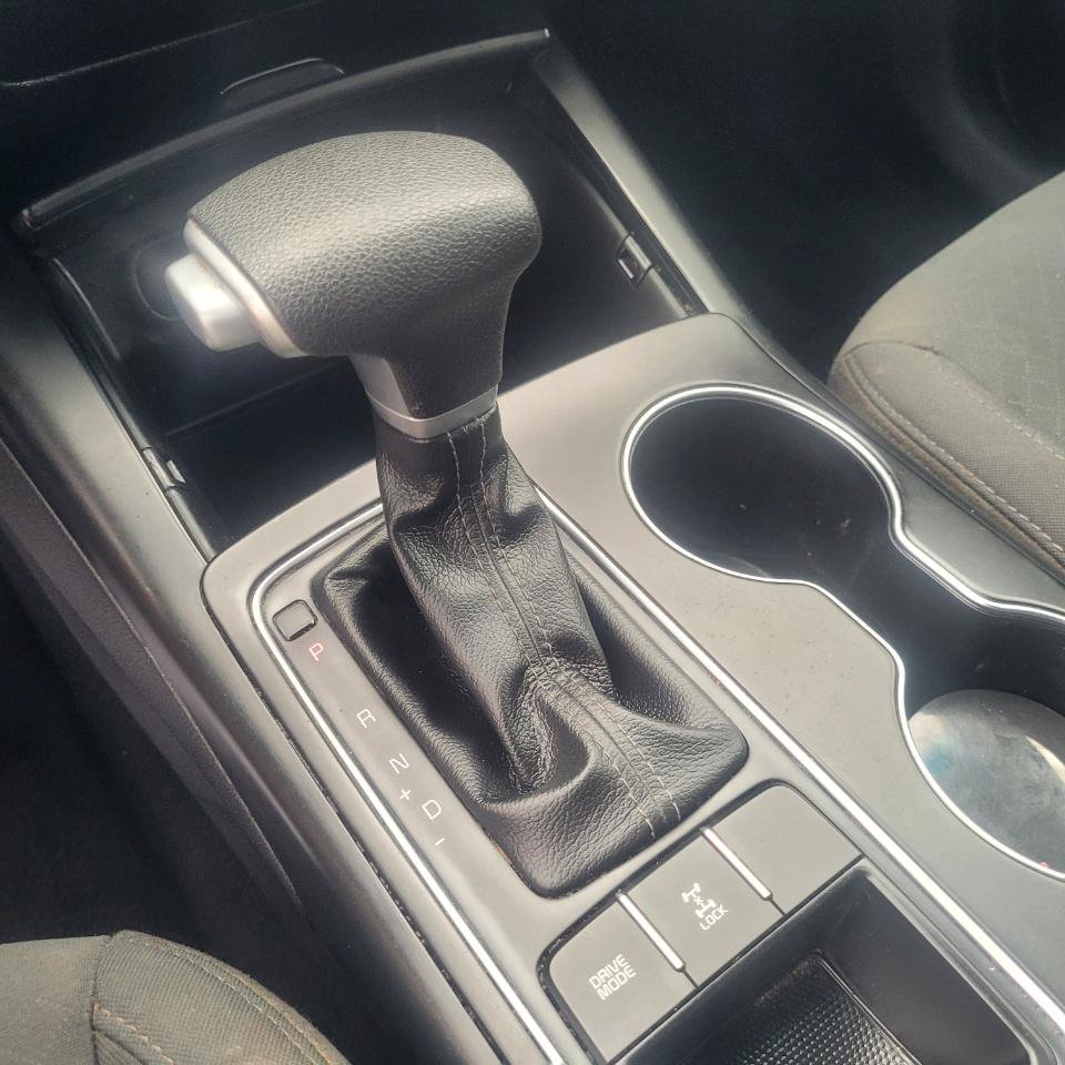 Used 2020 Kia Sorento LX AWD/4WD image 22