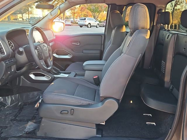 Used 2022 Nissan Frontier SV w/ Technology Package image 13