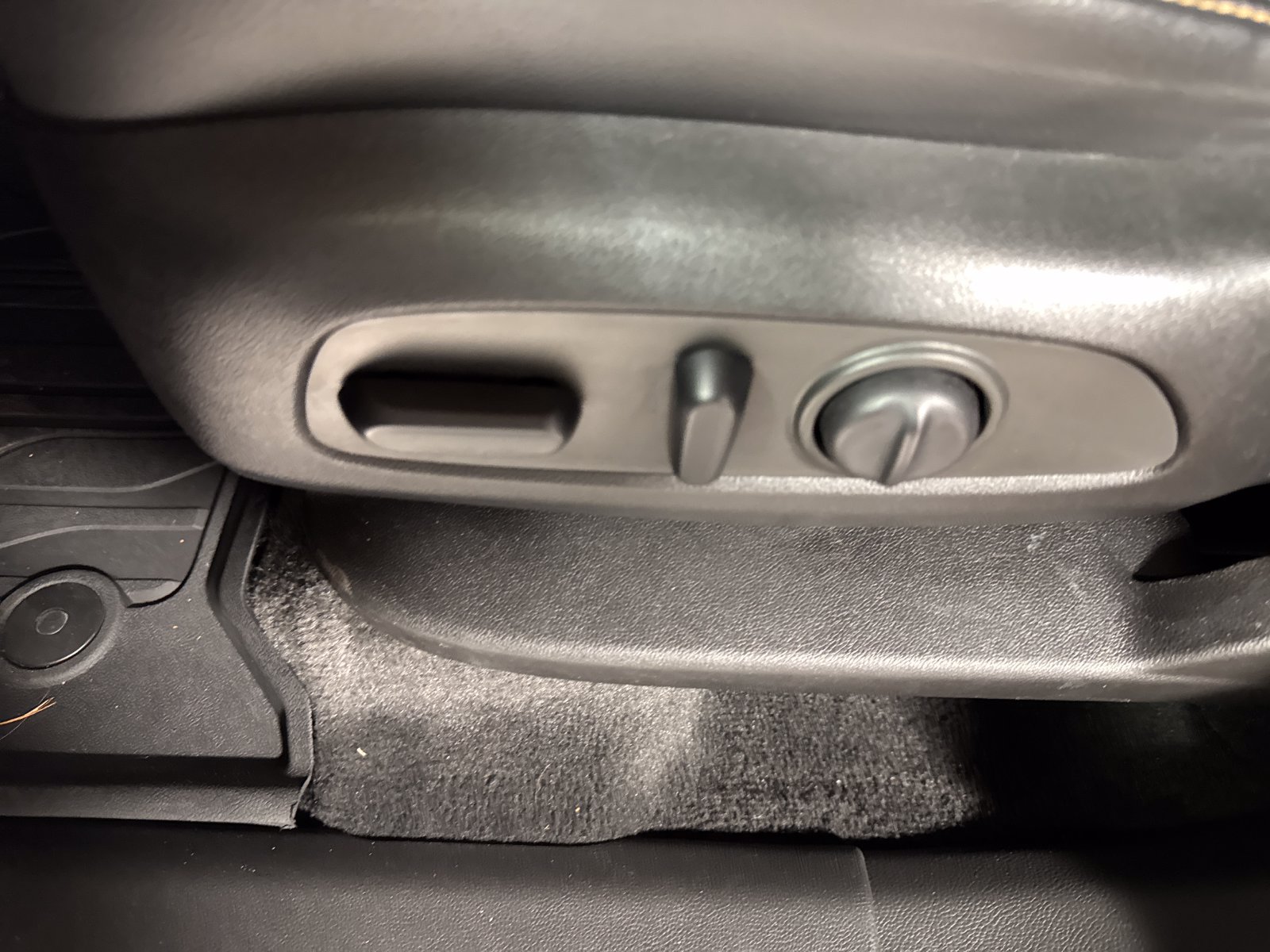 Used 2019 Chevrolet Traverse LT w/ LPO, Floor Liner Package AWD/4WD image 15