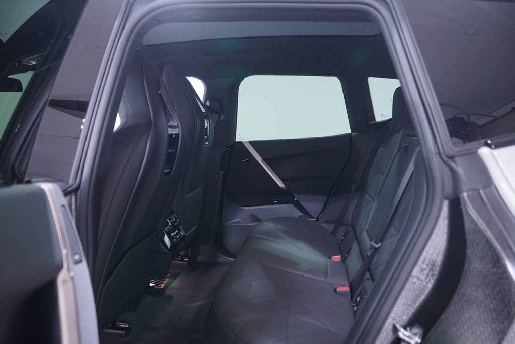 Used 2026 BMW iX xDrive60 w/ Premium Package image 9