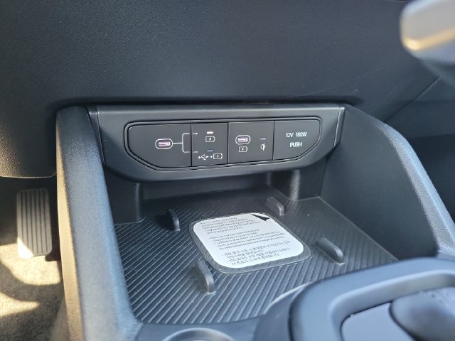 New 2026 Kia K4 GT-Line w/ GT-Line Premium Package FWD image 27