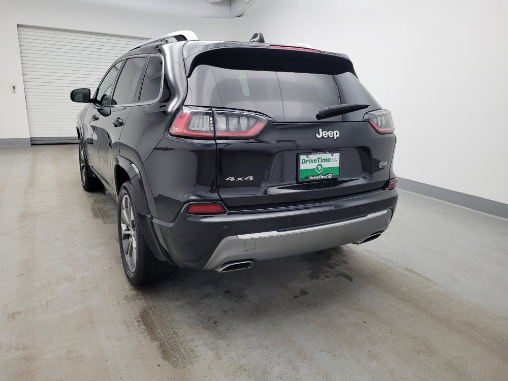 Used 2019 Jeep Cherokee Overland w/ Technology Group AWD/4WD image 6