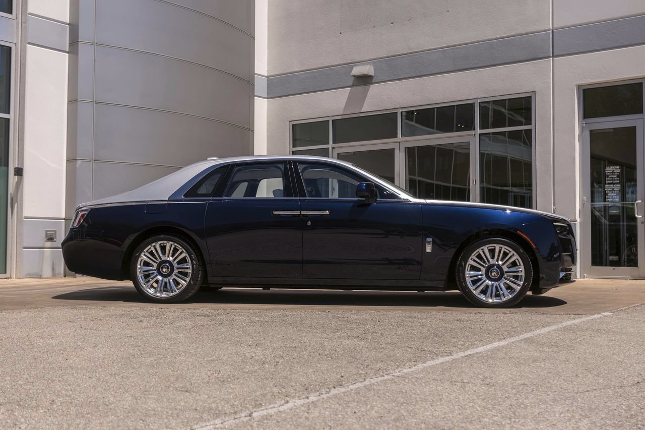 New 2025 Rolls-Royce Ghost AWD/4WD image 6