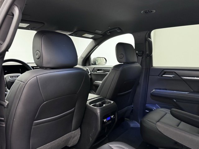 Used 2024 GMC Acadia Elevation image 23