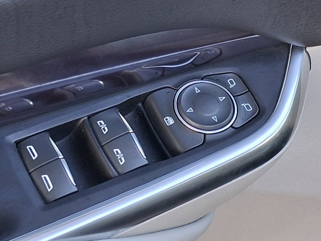 Certified 2023 Cadillac XT4 Luxury FWD image 16