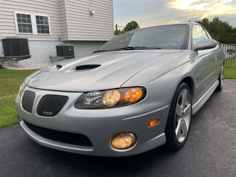 Used 2006 Pontiac GTO RWD image 2
