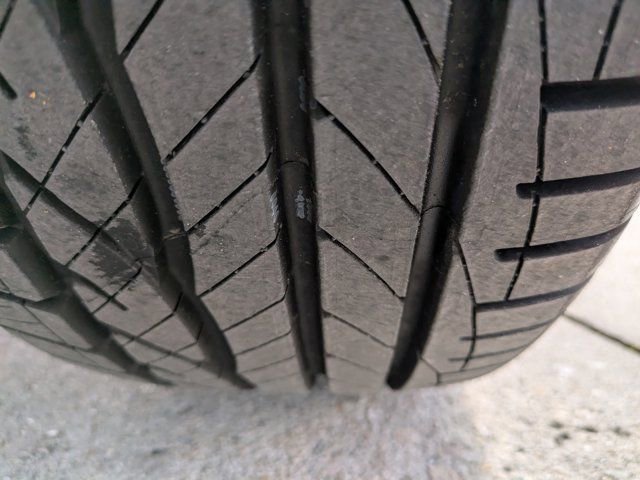 Used 2022 Toyota RAV4 XLE Premium image 12