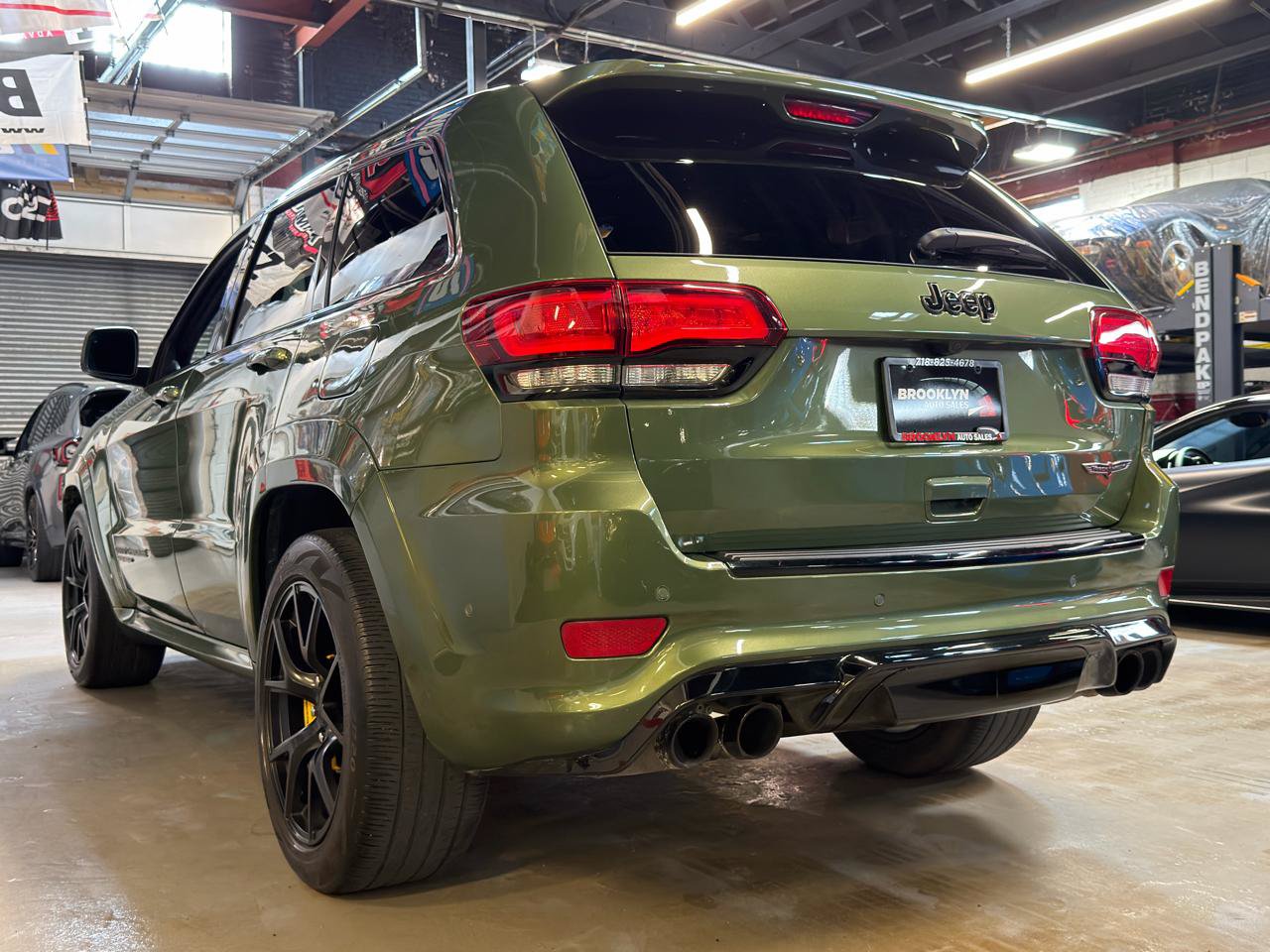Used 2021 Jeep Grand Cherokee Trackhawk w/ Trailer Tow Group IV AWD/4WD image 10