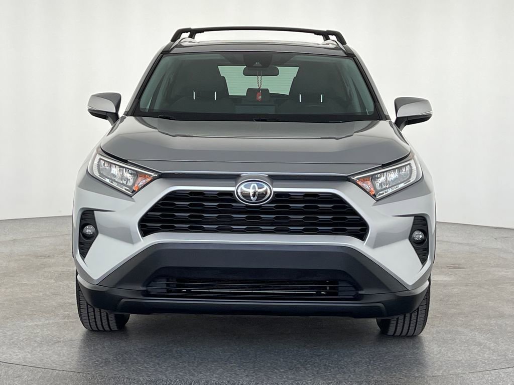 Used 2020 Toyota RAV4 XLE w/ Convenience Package image 10