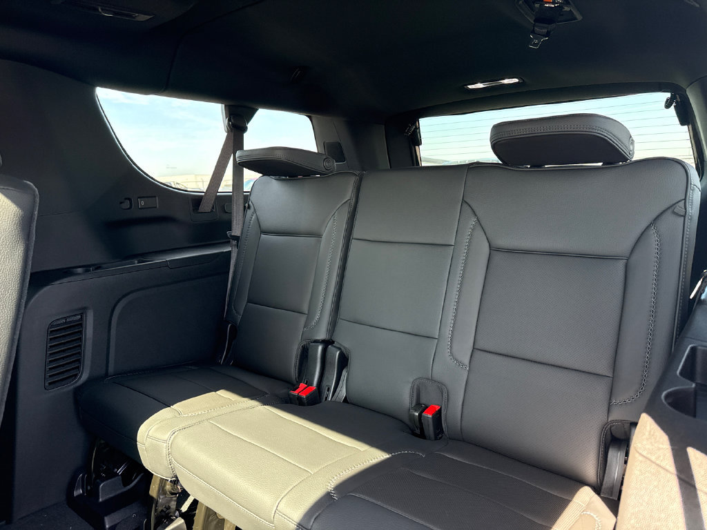 New 2026 GMC Yukon XL Denali w/ Denali Reserve Package AWD/4WD image 35