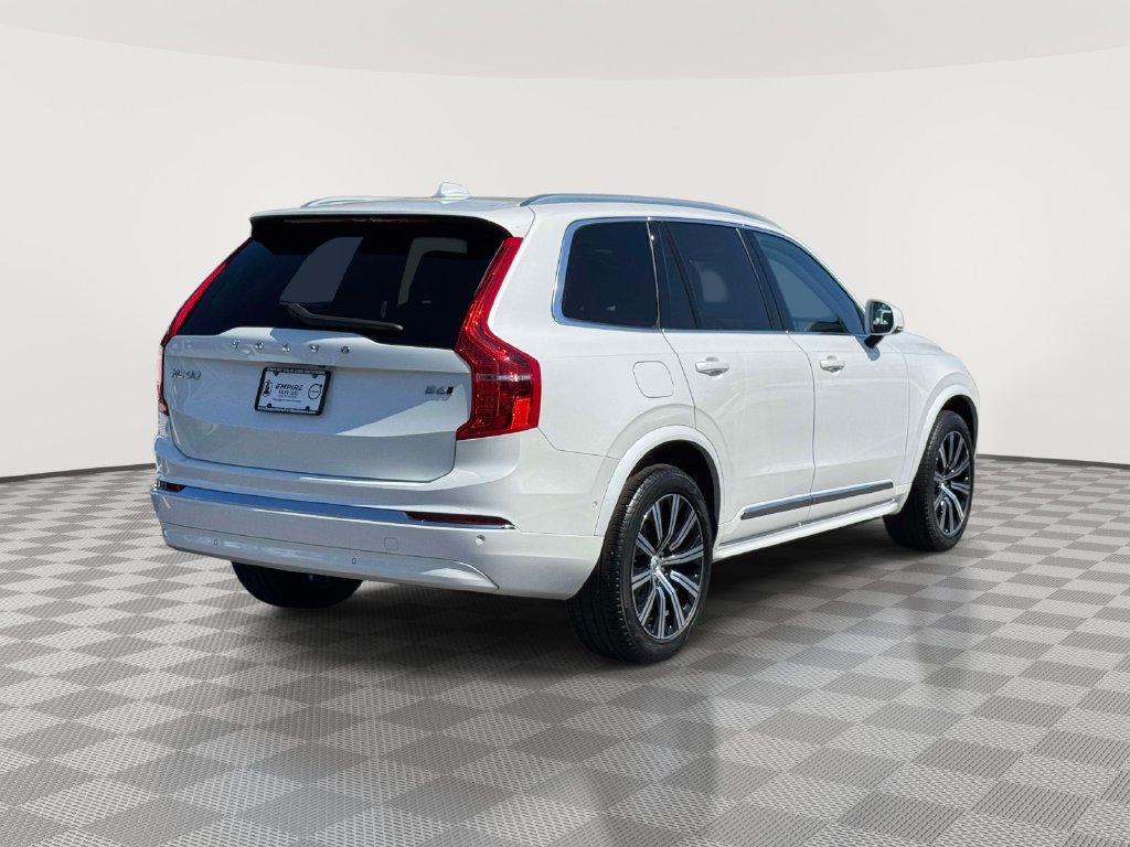 Certified 2024 Volvo XC90 B6 Plus AWD/4WD image 4