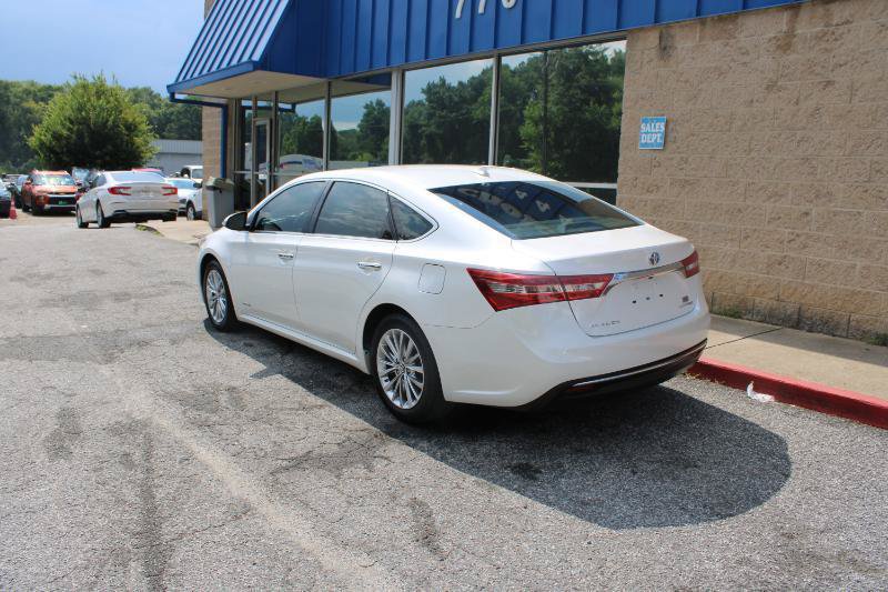 Used 2017 Toyota Avalon Limited FWD image 4