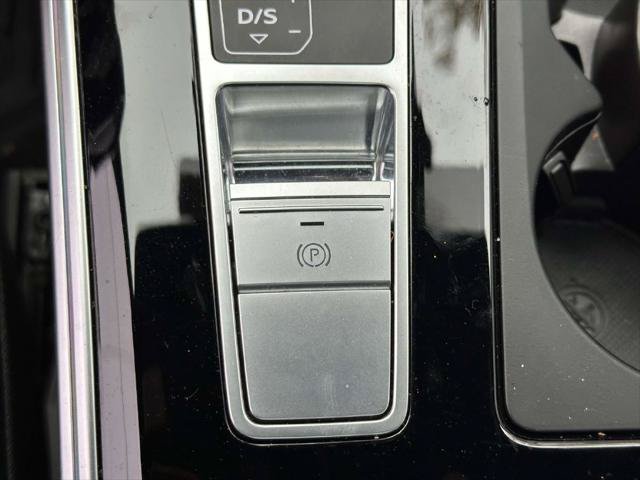 Used 2023 Audi RS 7 Sportback AWD/4WD image 31